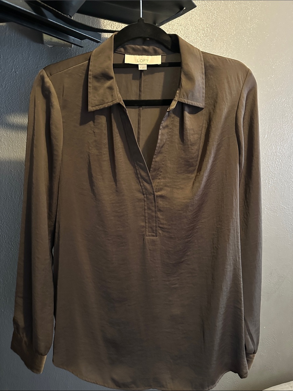 LOFT Brown Collared Button-Style Blouse